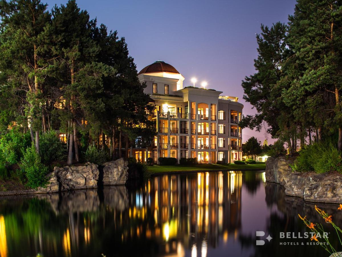 The Royal Kelowna - Bellstar Hotels & Resorts 外观 照片
